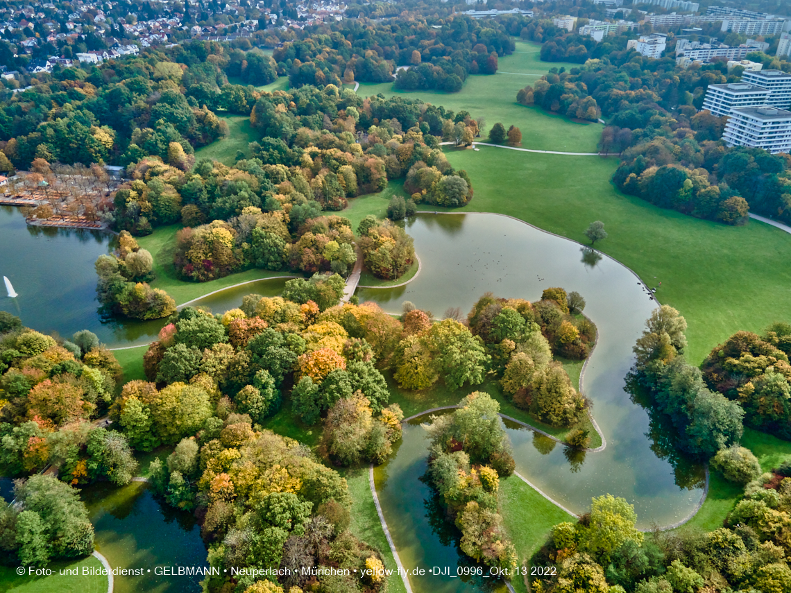 13.10.2022 - Der Ostpark mit See und Biergarten in Neuperlach